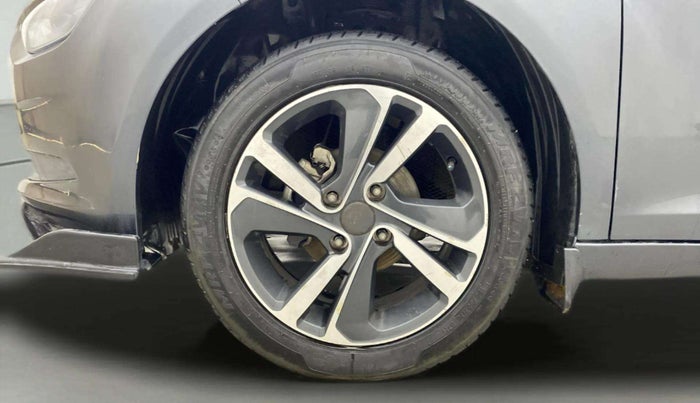 2021 Tata ALTROZ XZ PETROL, Petrol, Manual, 42,588 km, Left Front Wheel