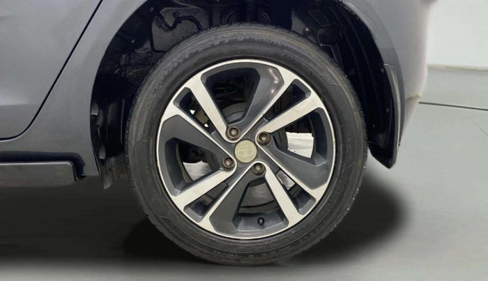 2021 Tata ALTROZ XZ PETROL, Petrol, Manual, 42,588 km, Left Rear Wheel