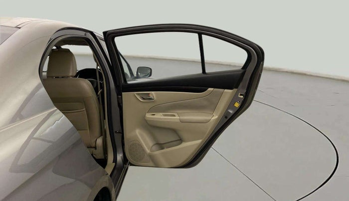 2015 Maruti Ciaz ZXI, Petrol, Manual, 52,414 km, RHS Rear Door