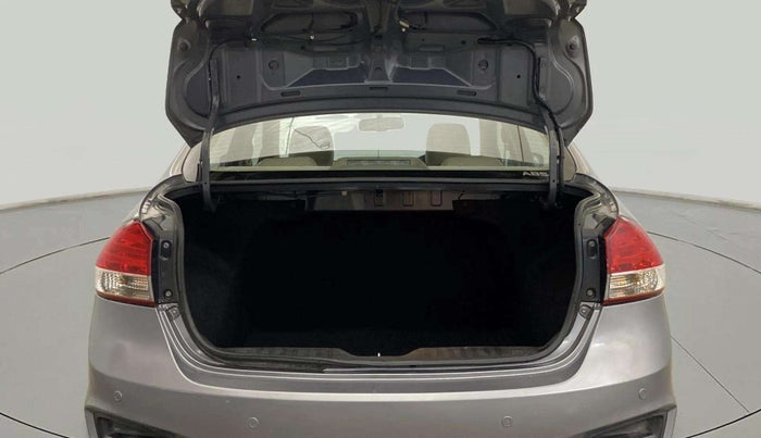 2015 Maruti Ciaz ZXI, Petrol, Manual, 52,414 km, Boot Open Zoomed View