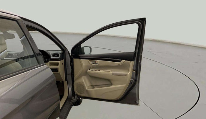 2015 Maruti Ciaz ZXI, Petrol, Manual, 52,414 km, RHS Front Door