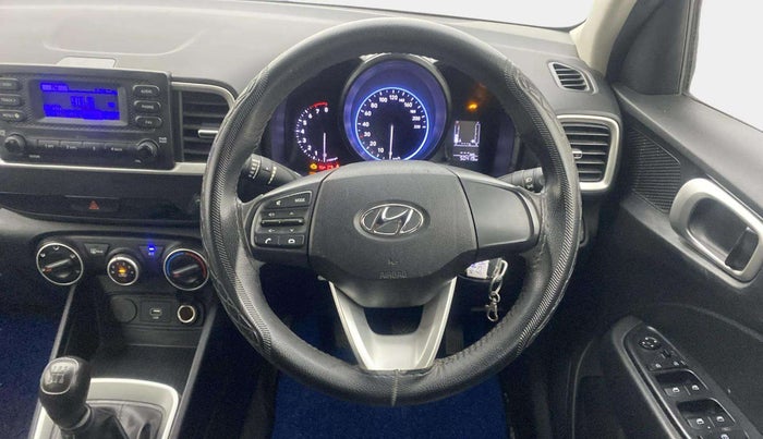 2021 Hyundai VENUE S 1.2, Petrol, Manual, 50,379 km, Steering Wheel Close Up