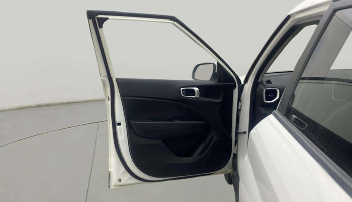 2021 Hyundai VENUE S 1.2, Petrol, Manual, 50,379 km, LHS Front Door