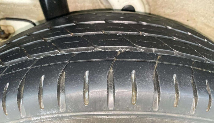 2021 Hyundai VENUE S 1.2, Petrol, Manual, 50,379 km, Right Rear Tyre Tread