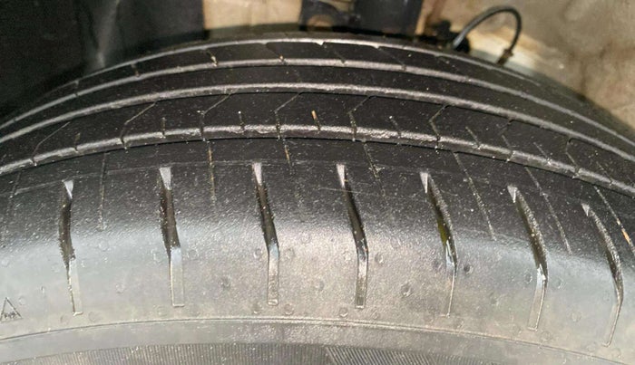 2021 Hyundai VENUE S 1.2, Petrol, Manual, 50,379 km, Left Front Tyre Tread