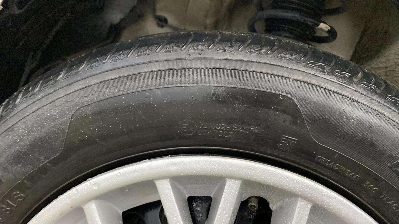 2021 Maruti S PRESSO VXI (O) CNG, CNG, Manual, 86,243 km, Left Front Tyre Tread