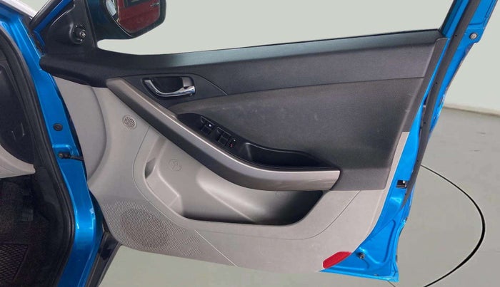 2018 Tata NEXON XZ PLUS DIESEL, Diesel, Manual, 1,00,889 km, Driver Side Door Panels Control