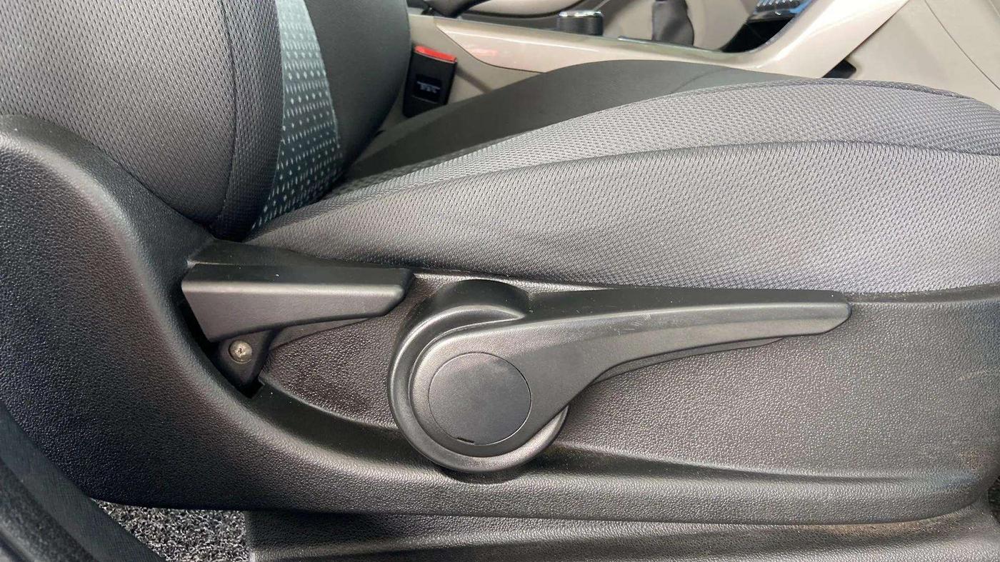 2018 Tata NEXON XZ PLUS DIESEL, Diesel, Manual, 1,00,959 km, Driver Side Adjustment Panel
