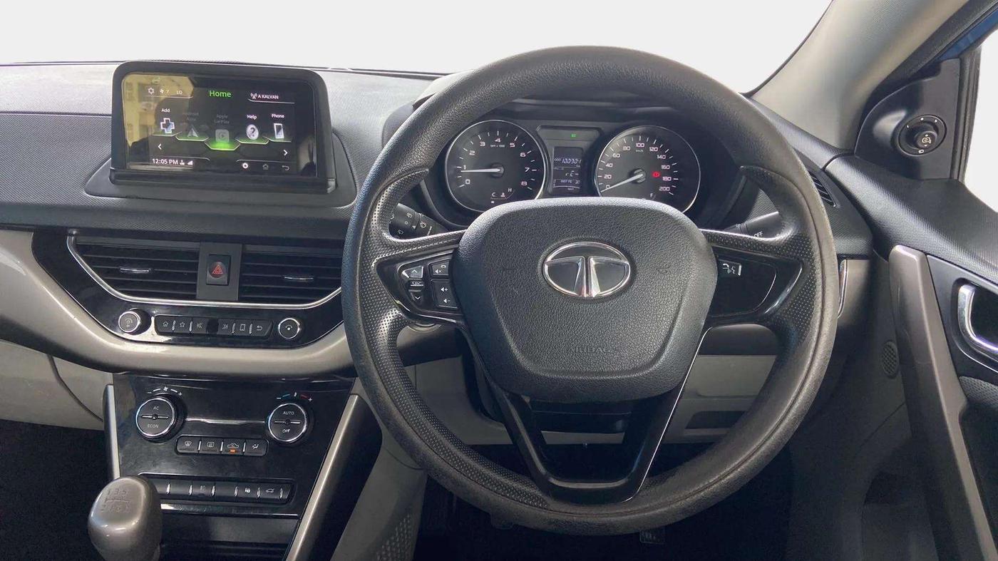 2018 Tata NEXON XZ PLUS DIESEL, Diesel, Manual, 1,00,959 km, Steering Wheel Close Up