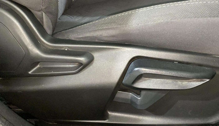 2021 Tata NEXON XZ PLUS PETROL, Petrol, Manual, 74,565 km, Driver Side Adjustment Panel