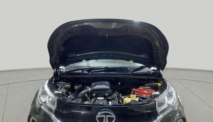 2020 Tata NEXON XZ PLUS (O) PETROL DUAL TONE, Petrol, Manual, 57,579 km, Open Bonet