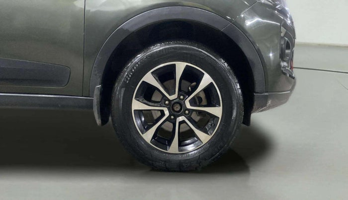2020 Tata NEXON XZ PLUS (O) PETROL DUAL TONE, Petrol, Manual, 57,579 km, Right Front Wheel