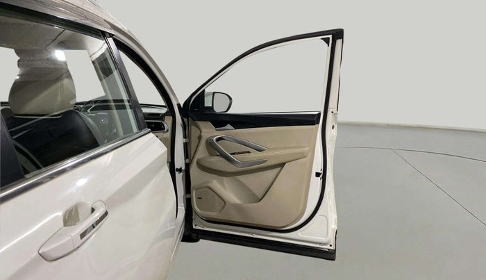 2021 MG HECTOR SHARP 1.5 DCT PETROL, Petrol, Automatic, 48,661 km, RHS Front Door