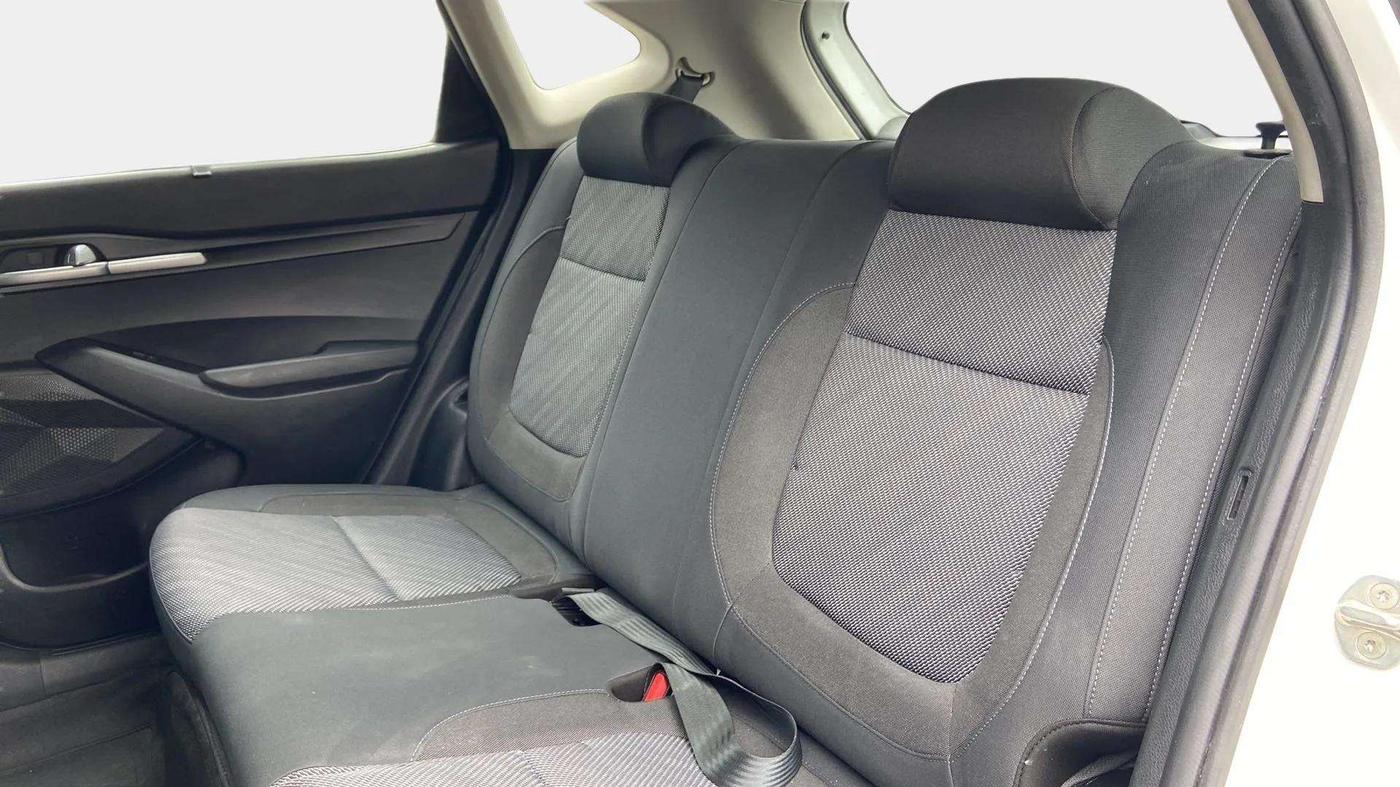 2020 KIA SELTOS HTK PLUS 1.5, Petrol, Manual, 79,158 km, Right Side Rear Door Cabin