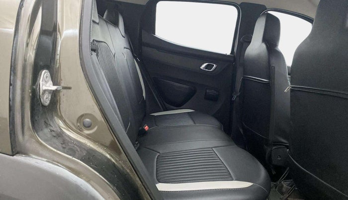 2019 Renault Kwid RXT 1.0 (O), Petrol, Manual, 41,714 km, Right Side Rear Door Cabin