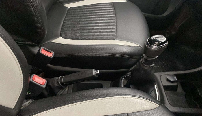 2019 Renault Kwid RXT 1.0 (O), Petrol, Manual, 41,714 km, Gear Lever