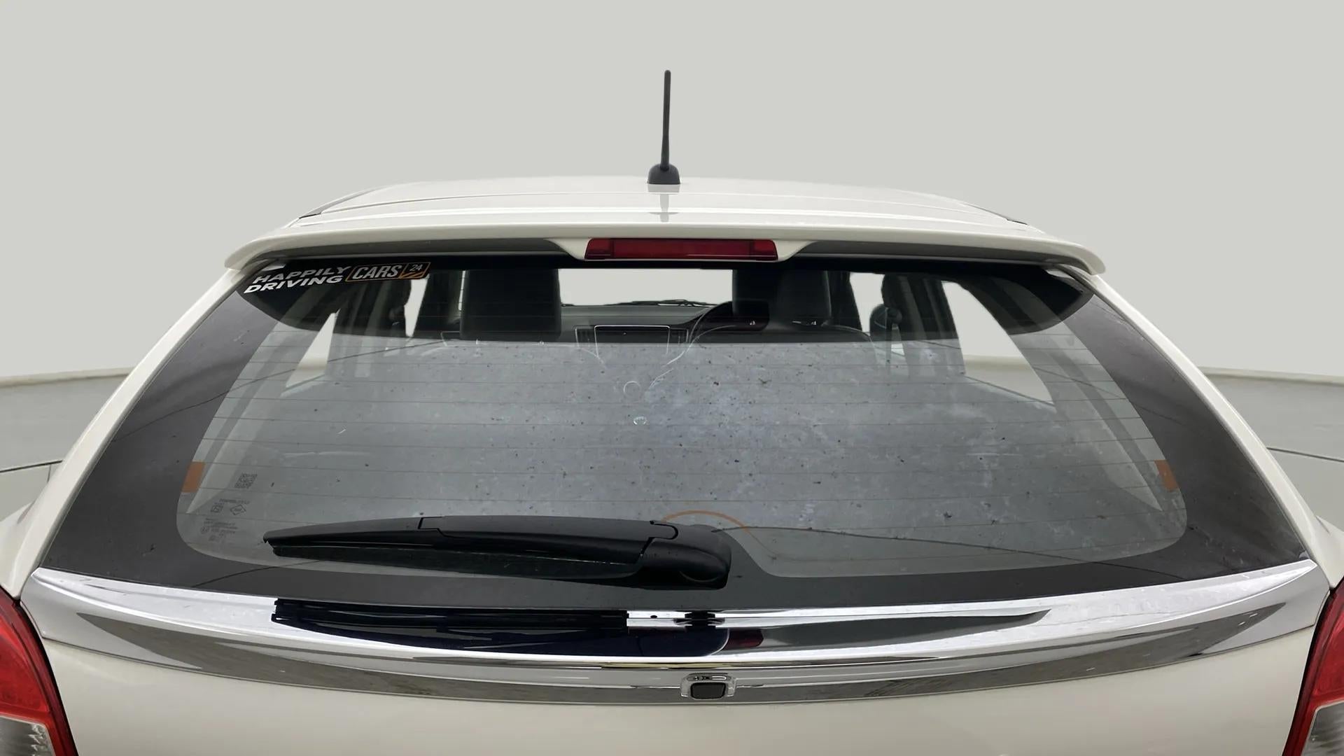 Rear-Windshield---Roof-25