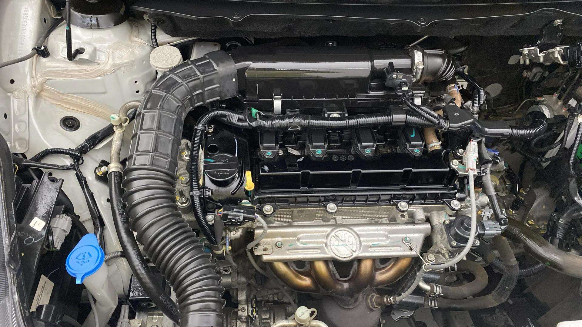 Engine-Right-Aligned--11