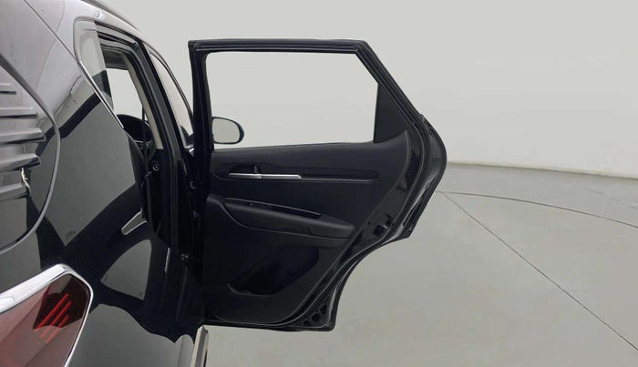 2023 KIA SONET HTK PLUS 1.0 IMT, Petrol, Manual, 2,200 km, RHS Rear Door