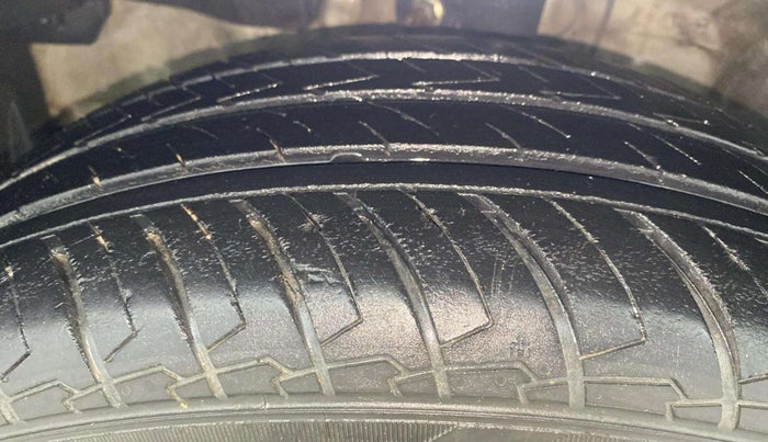 2018 Honda Jazz 1.2L I-VTEC VX AT, Petrol, Automatic, 1,30,068 km, Left Front Tyre Tread