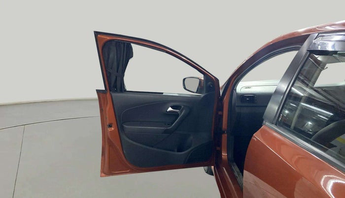 2015 Volkswagen Polo TRENDLINE 1.2L PETROL, Petrol, Manual, 35,606 km, LHS Front Door