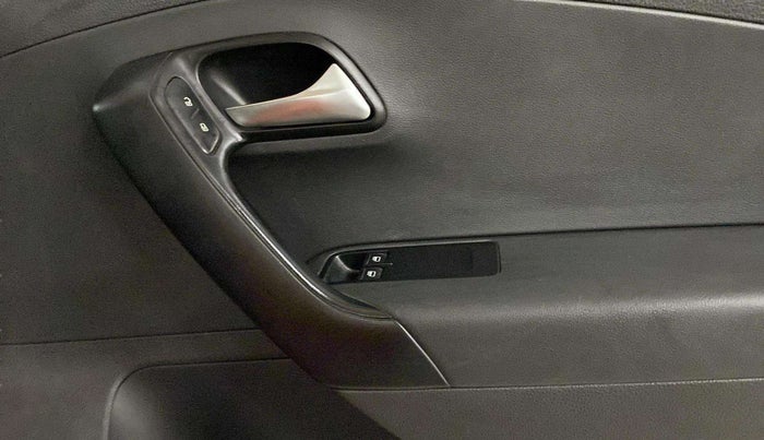 2015 Volkswagen Polo TRENDLINE 1.2L PETROL, Petrol, Manual, 35,606 km, Driver Side Door Panels Control