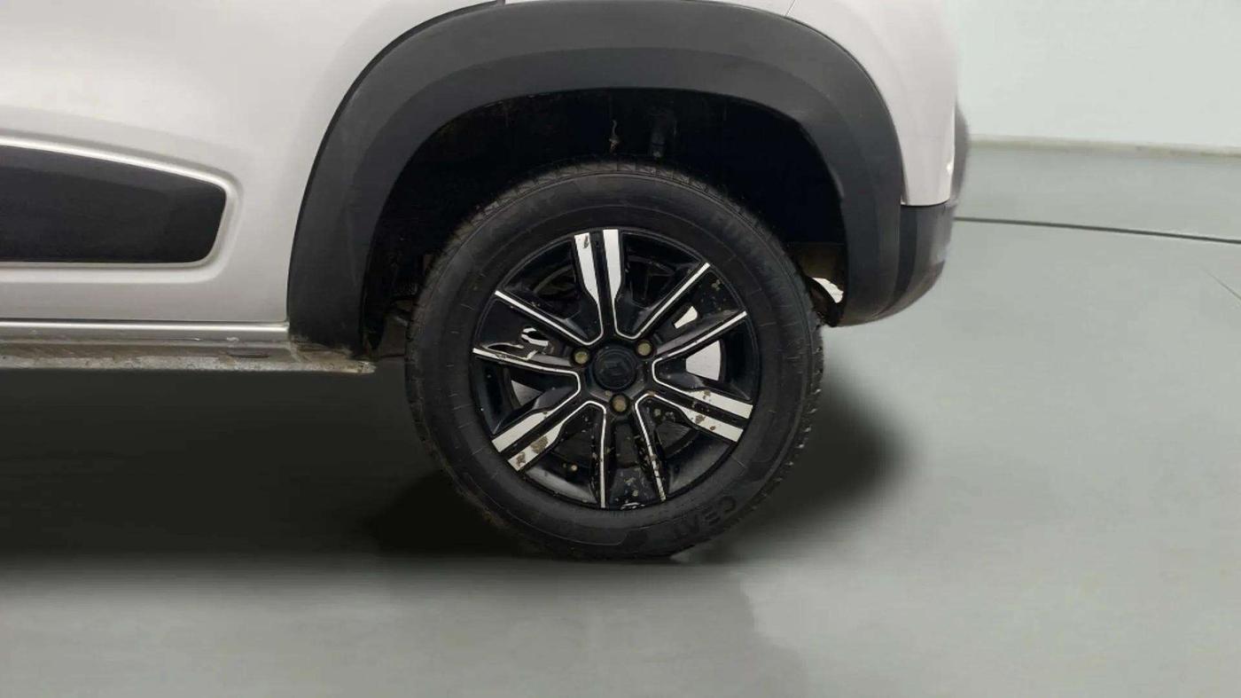 2022 Renault Kwid CLIMBER MT 1.0, Petrol, Manual, 29,463 km, Left Rear Wheel