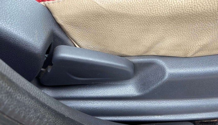 2016 Renault Kwid RXL, Petrol, Manual, 11,178 km, Driver Side Adjustment Panel
