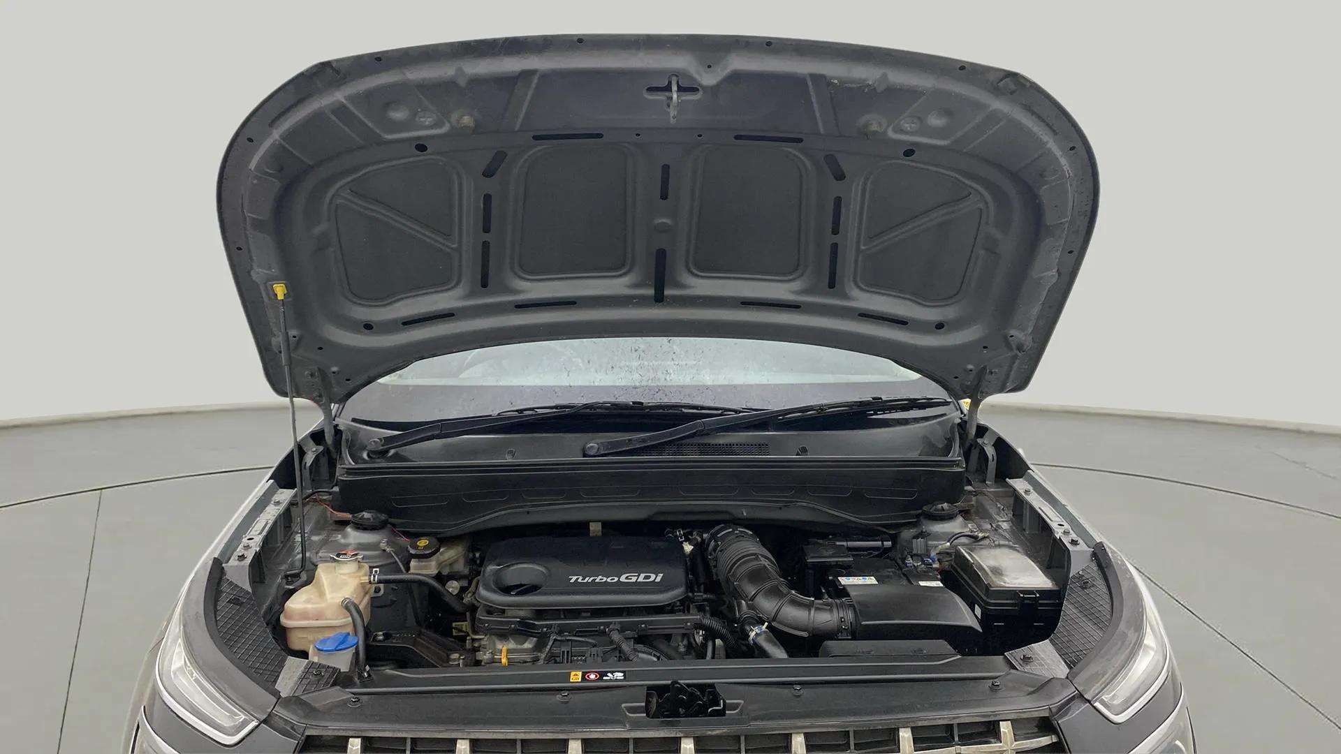 Engine-Full-View-With-Bonnet-Open-13