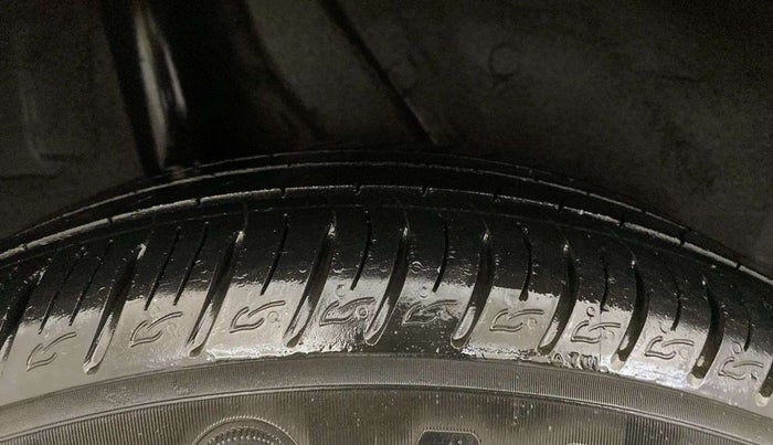 2021 Hyundai VENUE SX 1.0 TURBO, Petrol, Manual, 34,658 km, Right Rear Tyre Tread