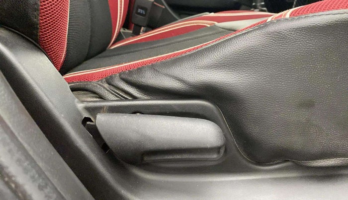 2016 Maruti Swift VXI, Petrol, Manual, 72,162 km, Driver Side Adjustment Panel