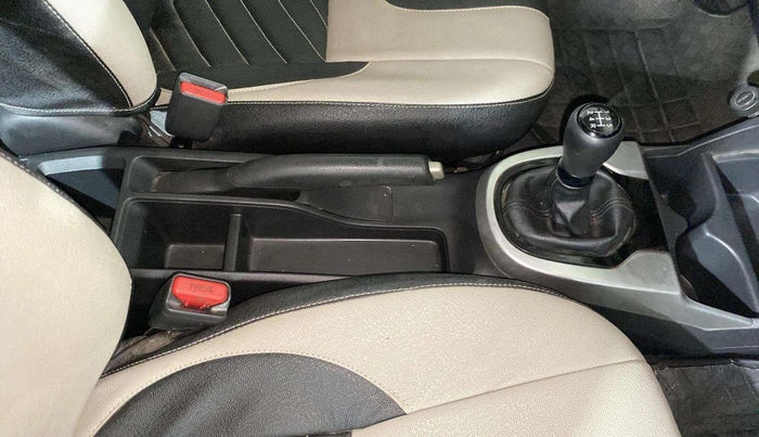 2018 Honda WR-V 1.2L I-VTEC S MT, Petrol, Manual, 55,898 km, Gear Lever