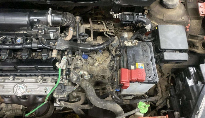 2022 Maruti Swift ZXI PLUS DUAL TONE, Petrol, Manual, 48,870 km, Engine View - Left