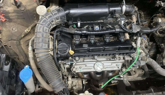 2022 Maruti Swift ZXI PLUS DUAL TONE, Petrol, Manual, 48,870 km, Engine View - Right