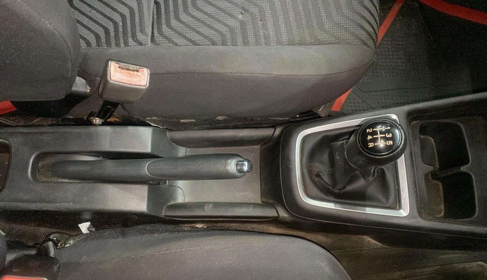 2022 Maruti Swift ZXI PLUS DUAL TONE, Petrol, Manual, 48,870 km, Gear Lever