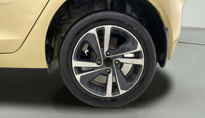 2020 Tata ALTROZ XZ PETROL, Petrol, Manual, 92,144 km, Left Rear Wheel