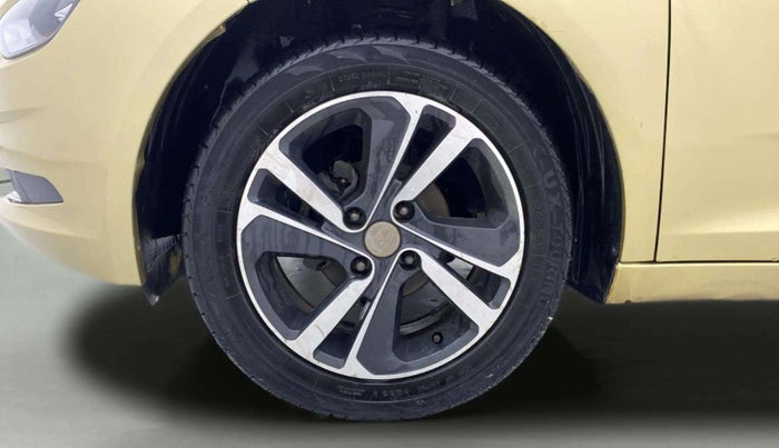 2020 Tata ALTROZ XZ PETROL, Petrol, Manual, 92,144 km, Left Front Wheel