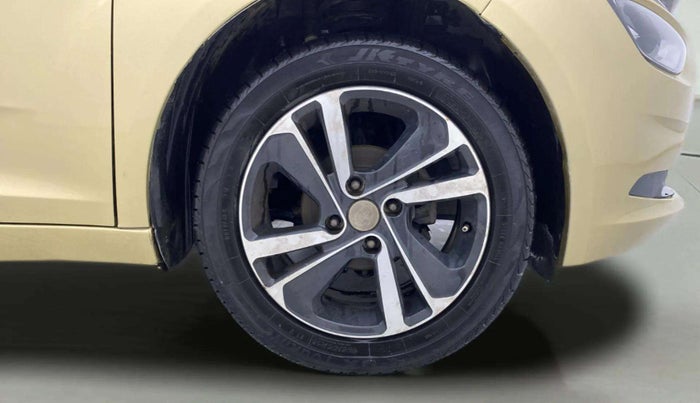 2020 Tata ALTROZ XZ PETROL, Petrol, Manual, 92,144 km, Right Front Wheel