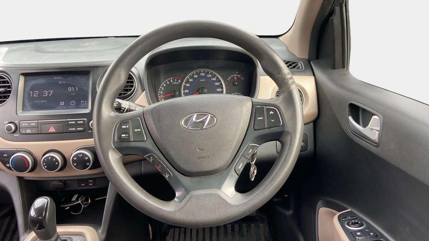 2017 Hyundai Grand i10 SPORTZ (O) AT 1.2 KAPPA VTVT, Petrol, Automatic, 93,942 km, Steering Wheel Close Up