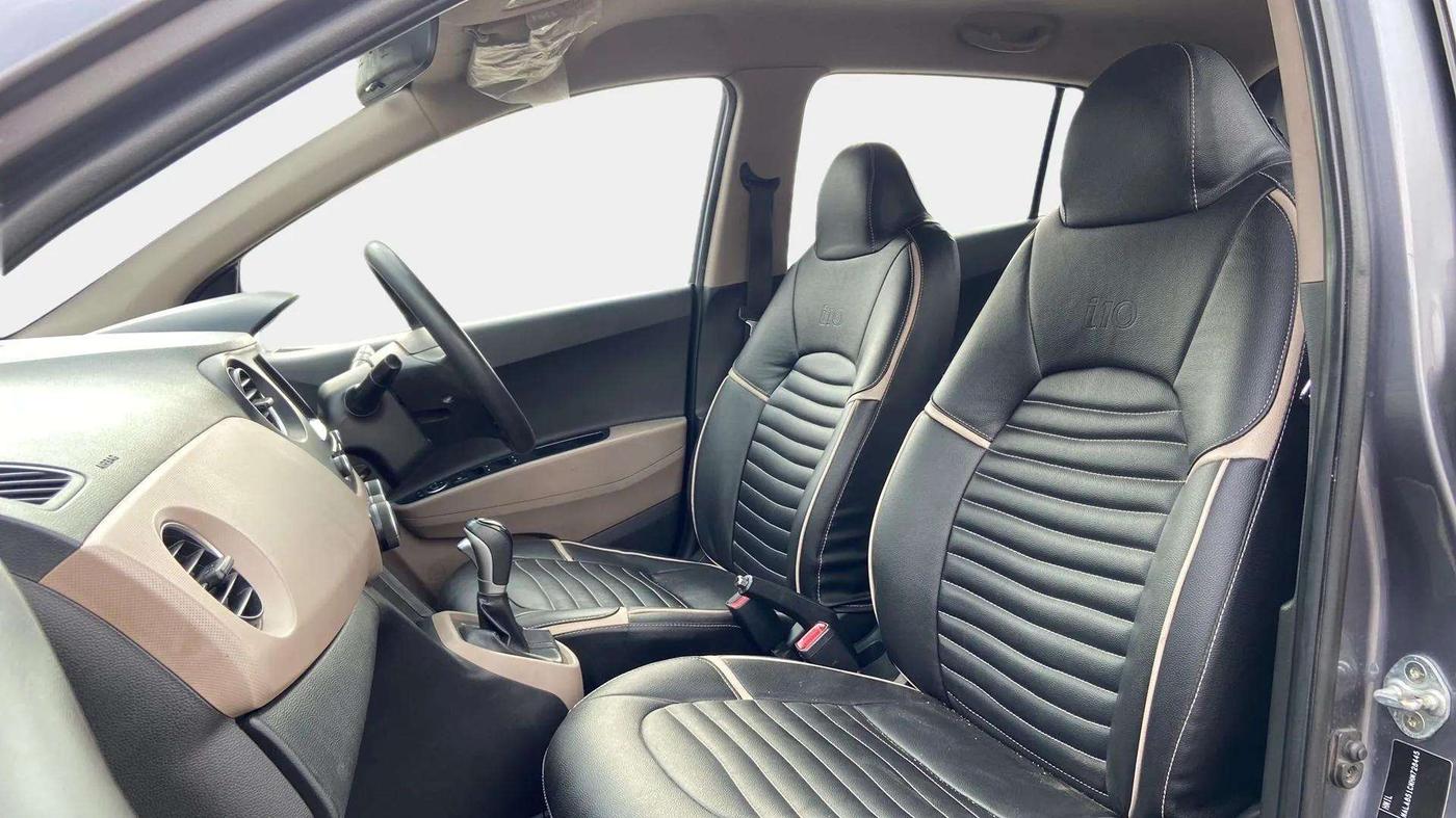 2017 Hyundai Grand i10 SPORTZ (O) AT 1.2 KAPPA VTVT, Petrol, Automatic, 93,942 km, Right Side Front Door Cabin
