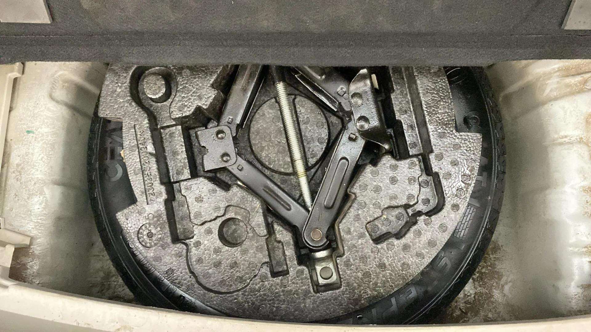 Spare-Tyre-22