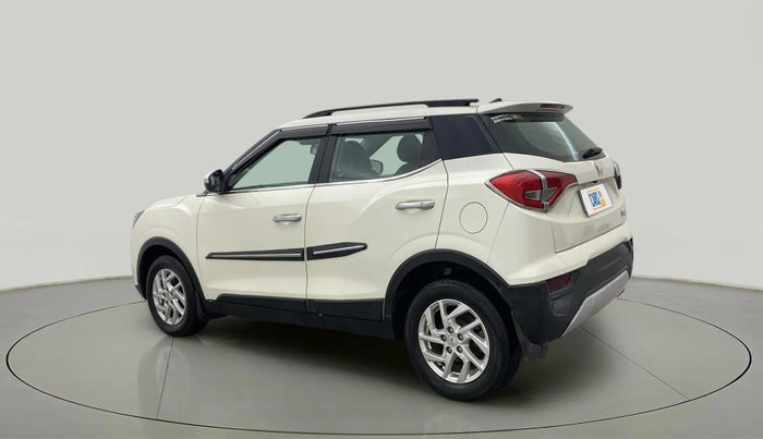2023 Mahindra XUV300 W8 1.5 DIESEL, Diesel, Manual, 40,240 km, Left Back Diagonal