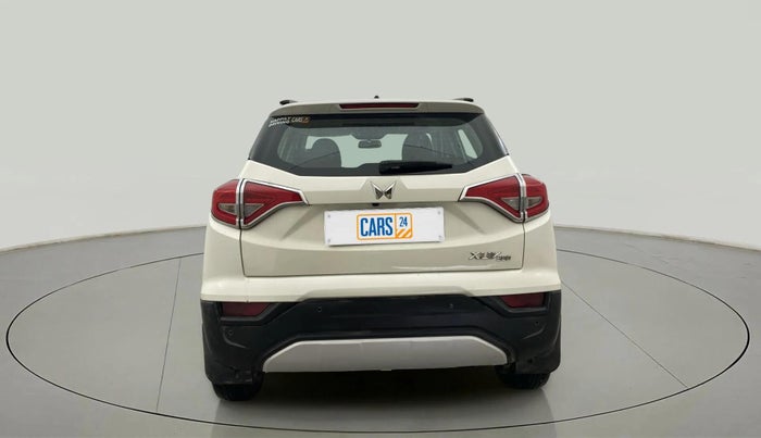 2023 Mahindra XUV300 W8 1.5 DIESEL, Diesel, Manual, 40,240 km, Back/Rear
