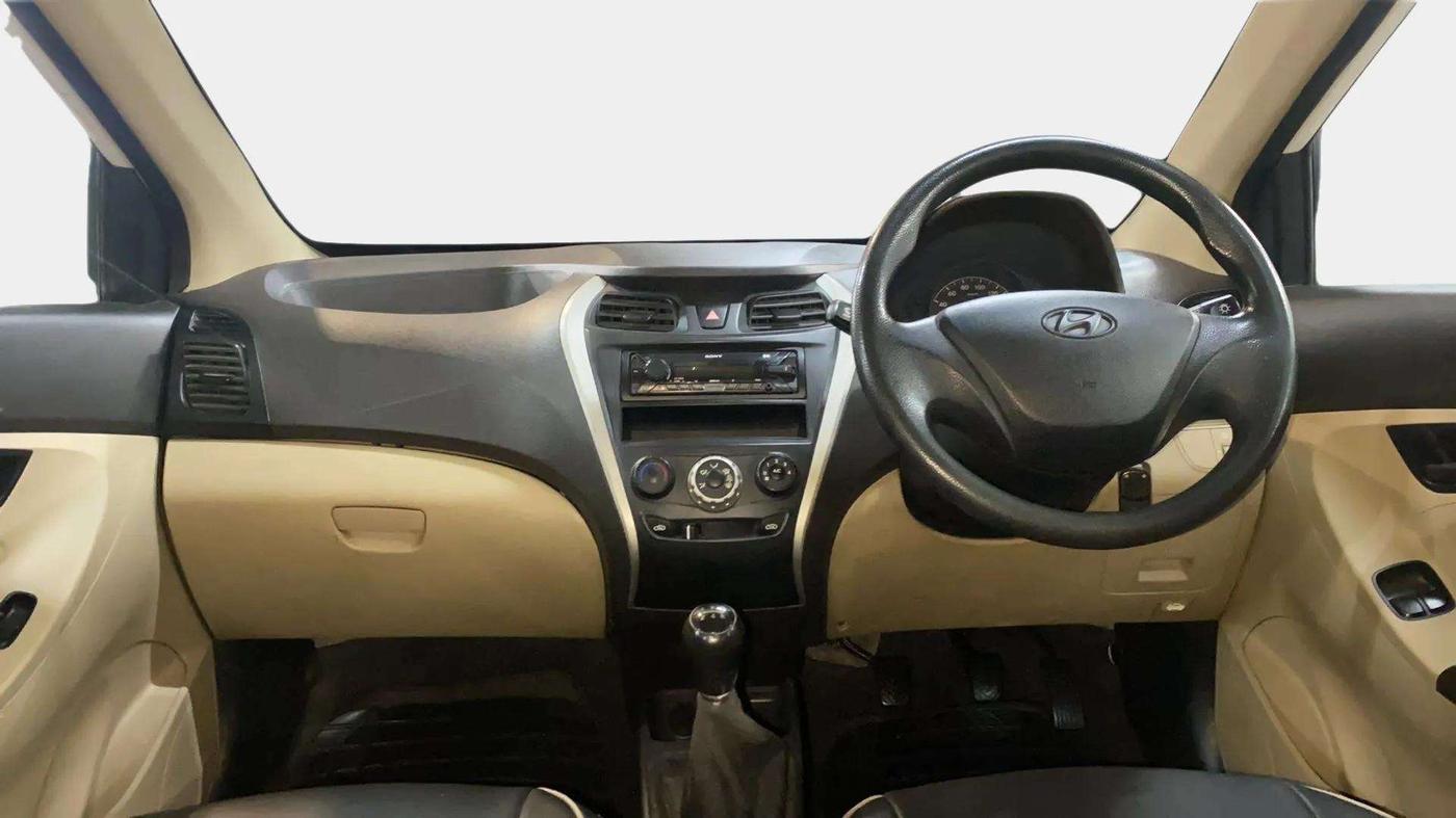2017 Hyundai Eon ERA +, Petrol, Manual, 97,842 km, Dashboard