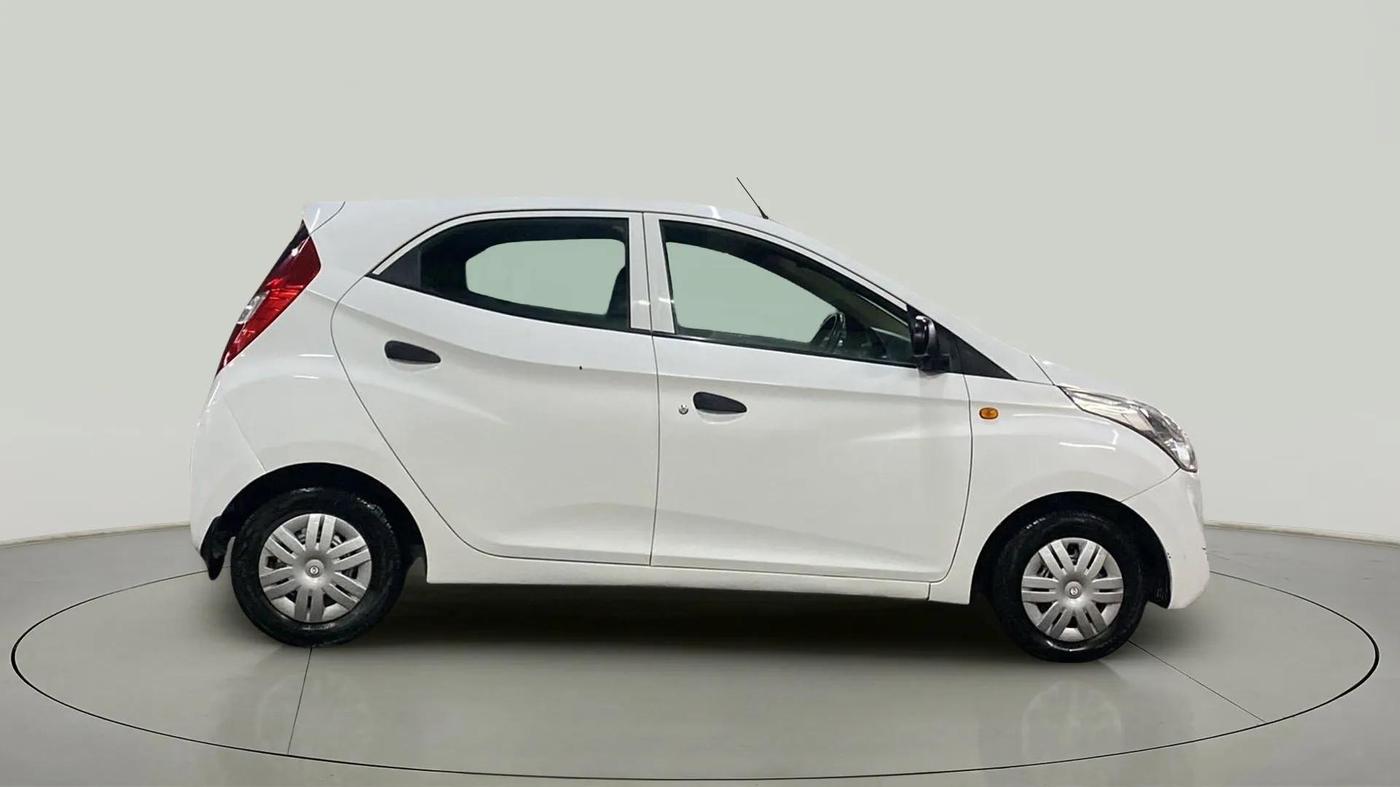 2017 Hyundai Eon ERA +, Petrol, Manual, 97,842 km, Right Side View