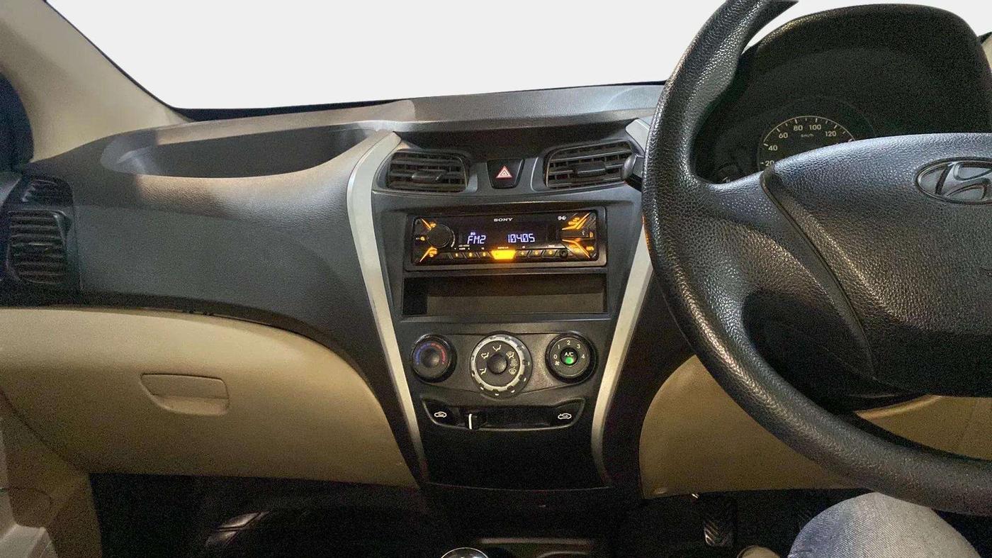 2017 Hyundai Eon ERA +, Petrol, Manual, 97,842 km, Air Conditioner