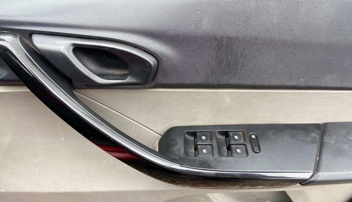 2017 Tata Tiago XT PETROL, Petrol, Manual, 56,743 km, Driver Side Door Panels Control