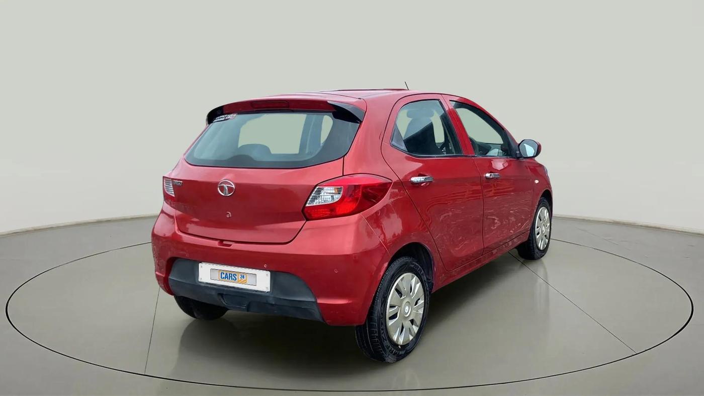2017 Tata Tiago XT PETROL, Petrol, Manual, 56,802 km, Right Back Diagonal