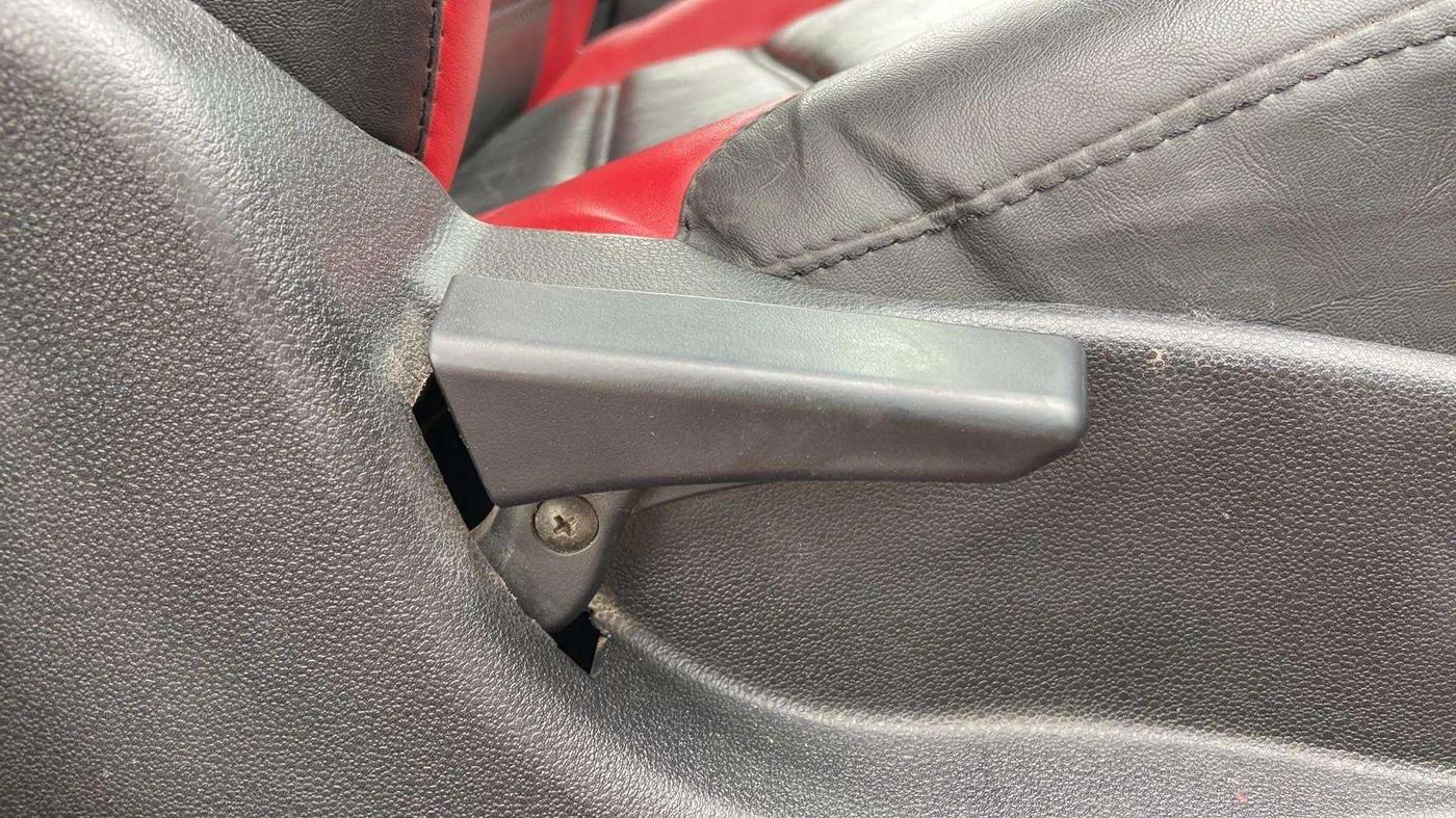 2017 Tata Tiago XT PETROL, Petrol, Manual, 56,802 km, Driver Side Adjustment Panel