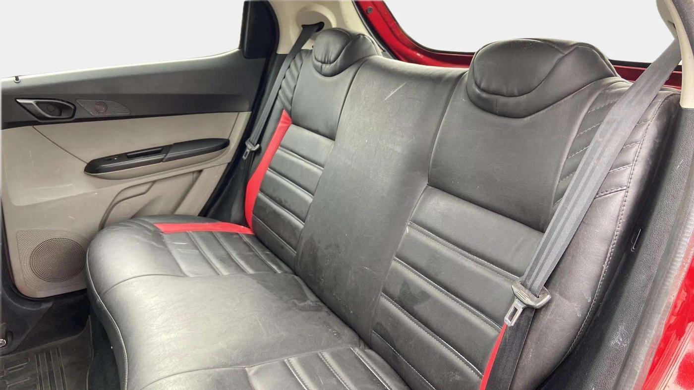 2017 Tata Tiago XT PETROL, Petrol, Manual, 56,802 km, Right Side Rear Door Cabin